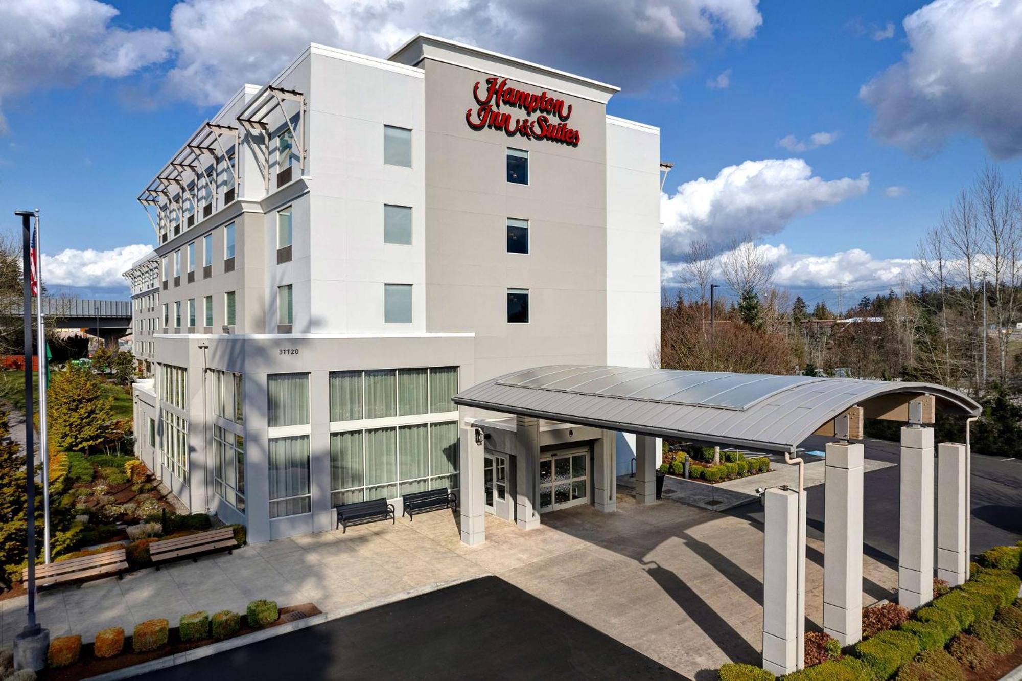 Hampton Inn & Suites Seattle/Federal Way Exterior photo